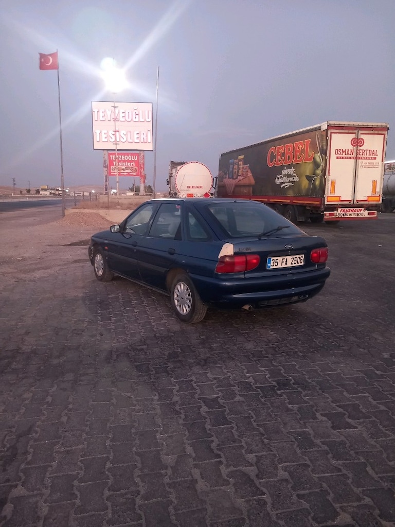 98 model masrafsız ford escort 1.6 16v - 5