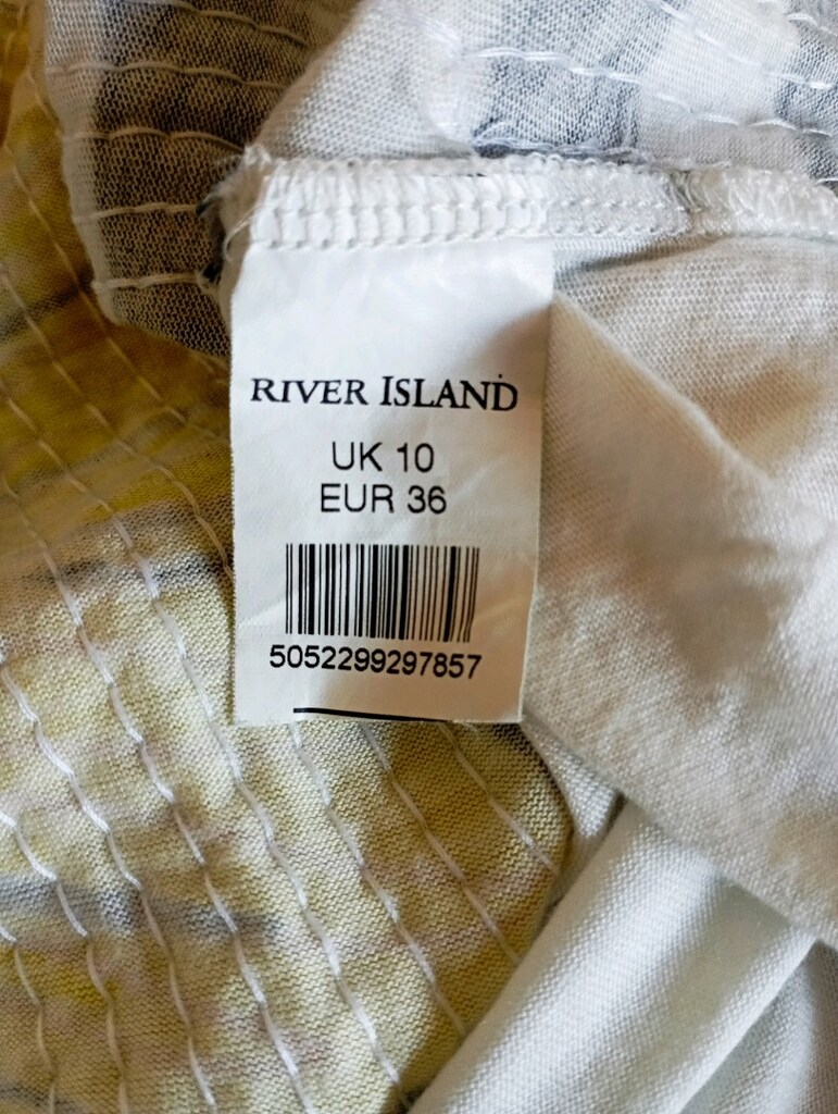 River Island Çiçek Detaylı Çizgili Kolsuz Bluz — görsel 2/9