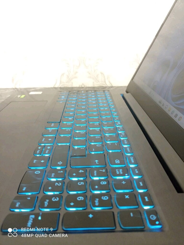 Dizüstü Bilgisayar Lenovo Gamıng - 5