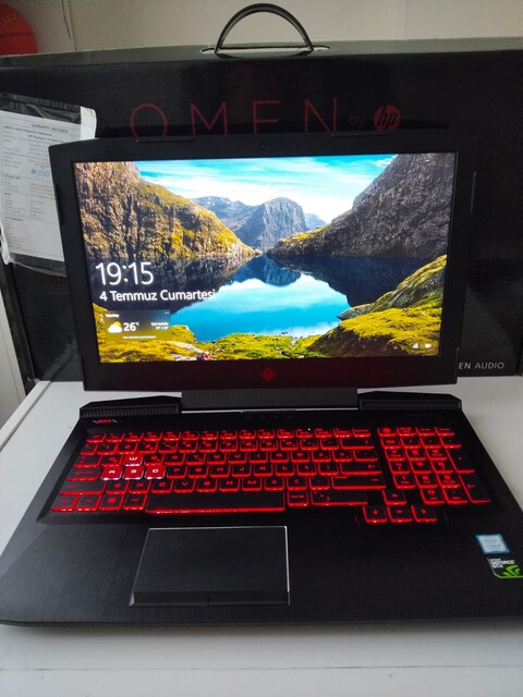 OYUNCU LAPTOP – HP OMEN 15 | i7 7700HQ | GTX 1050 Ti | 16GB RAM
