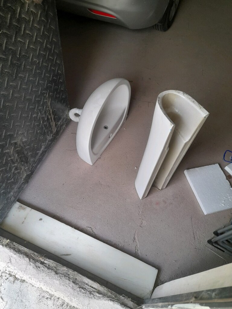 lavabo ayakli sifir 60x45 - 2