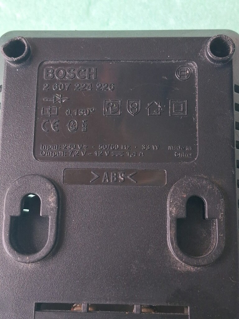 BOSCH SARJ CİHAZI - 7