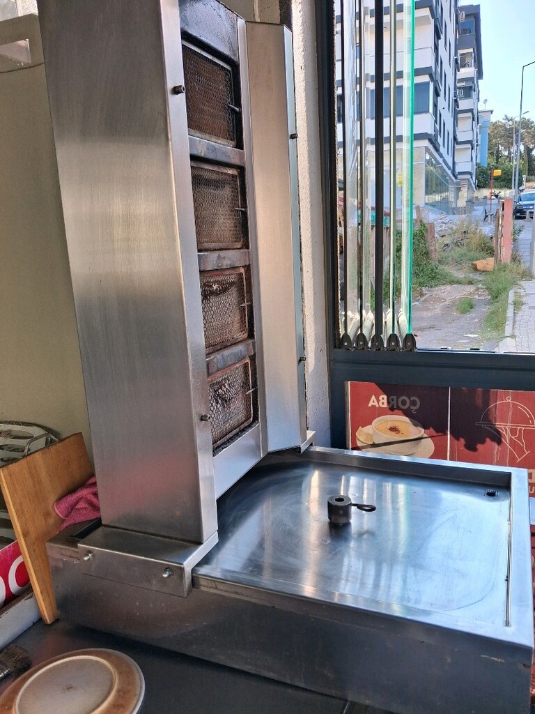 2.el satılık komple döner tezgahı camlarda dahıl - 2