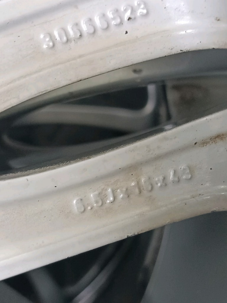 16 orjinal Volvo S60 jant lastik - 12