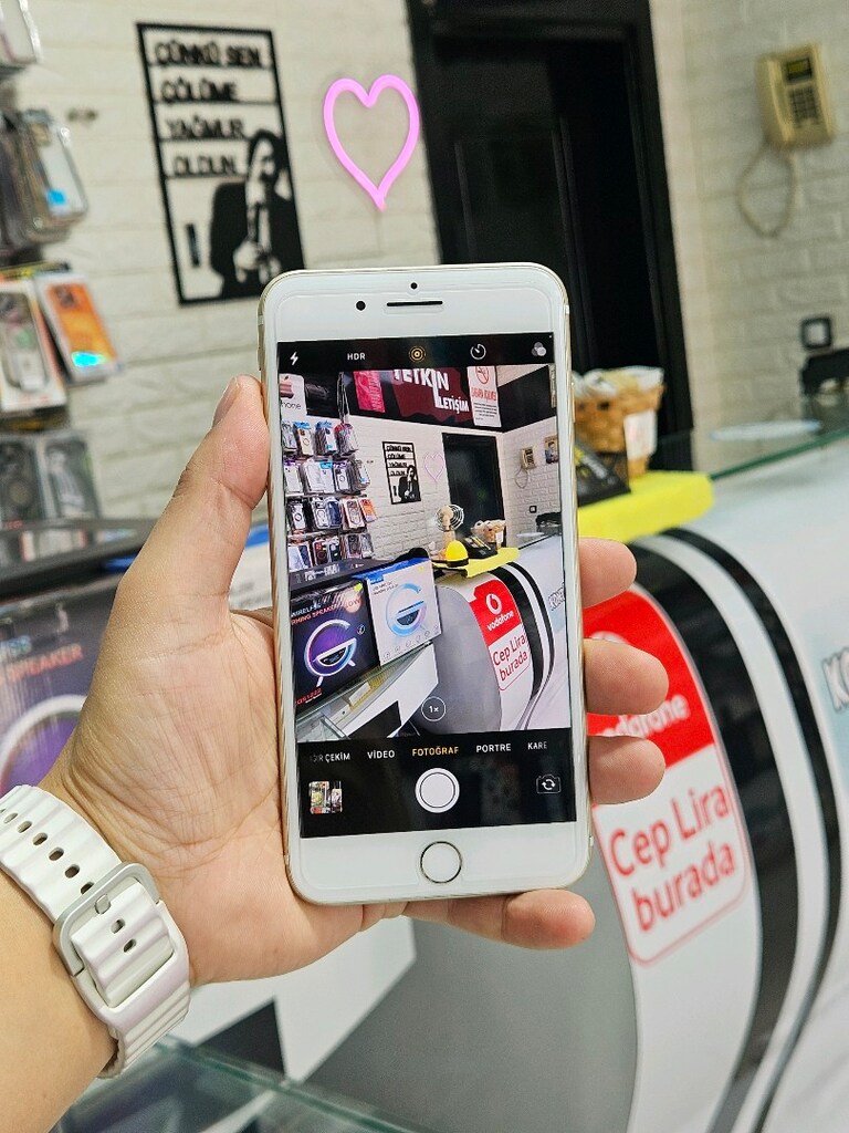 iPhone 7 Plus Gold - 5