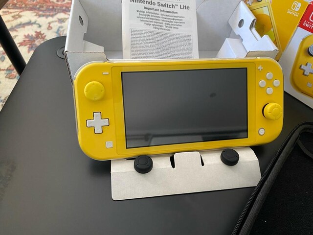 Nintendo(KUTULU) Çipsiz!
