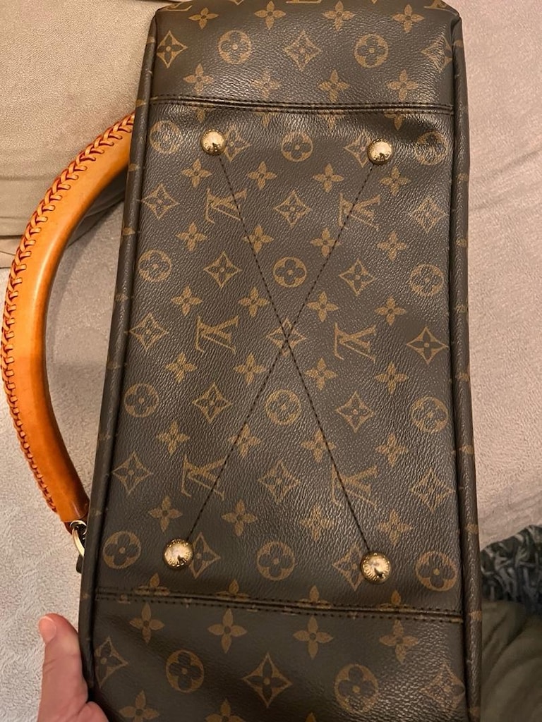 Louis Vuitton - 5