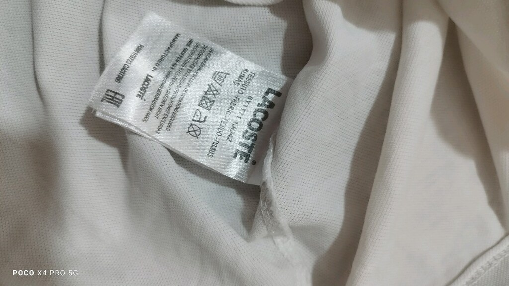 #Lacoste tshirt..Önde leke ve nokta kusur..Eni çekilince 55 Boyu 72 - 5