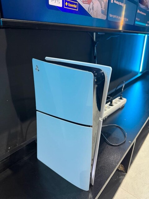 KUTULU 3 4 DEFA OYNANILMIŞ PS5 SLİM CD Lİ VERSİYON