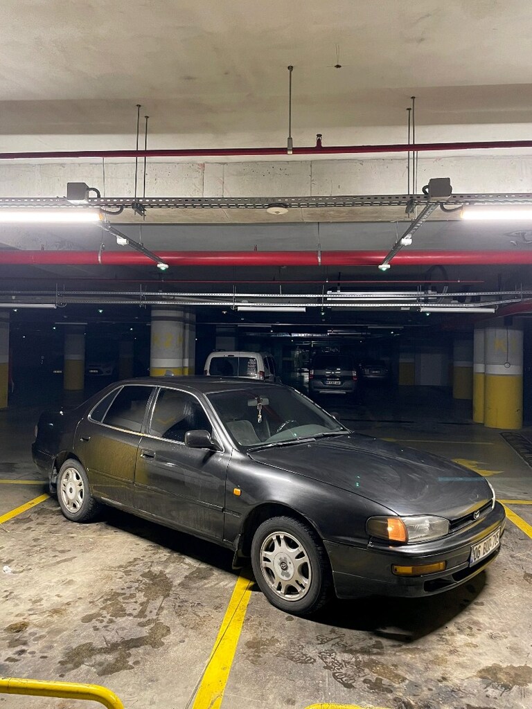 2.2 4V Toyota camry - 2