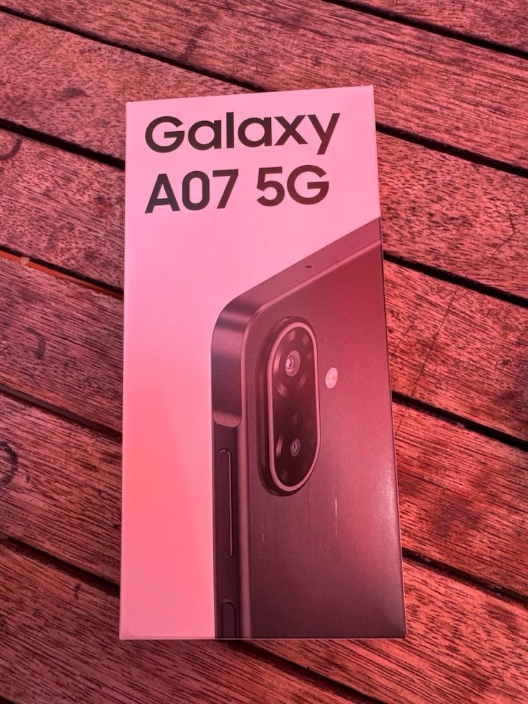 SAMSUNG TELEFON SIFIR KAPALI KUTU