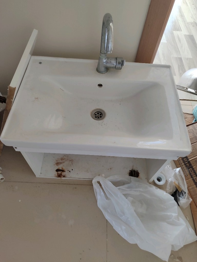 Banyo ve Tuvalet evyesi ve musluğu - 2