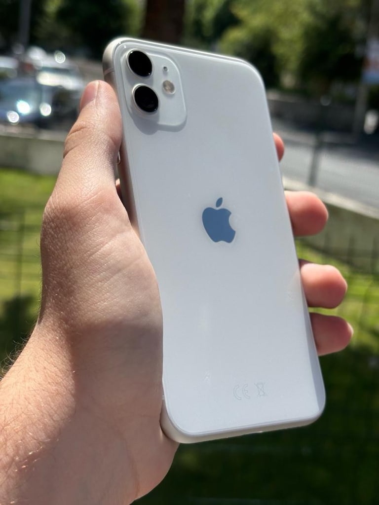 128 GB İPHONE 11 TERTEMİZ SIFIR AYARINDA - 3
