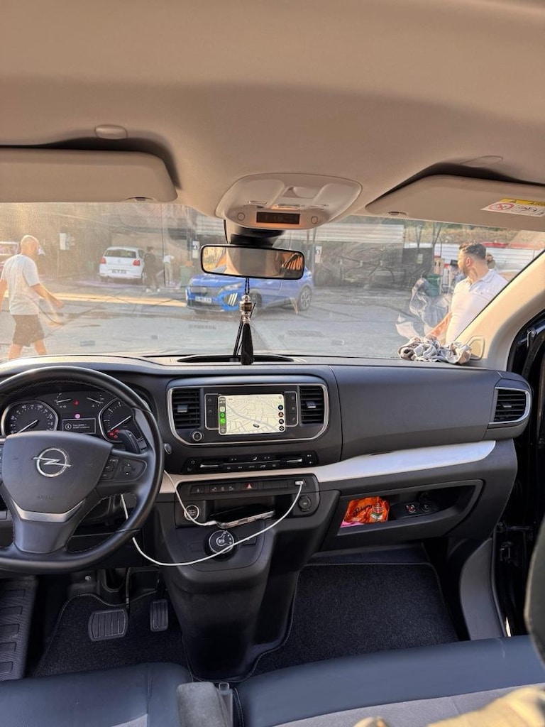 2022 model 107 km hatasız boyasız değişensiz 8+1 cam tavan ful geniş - 4