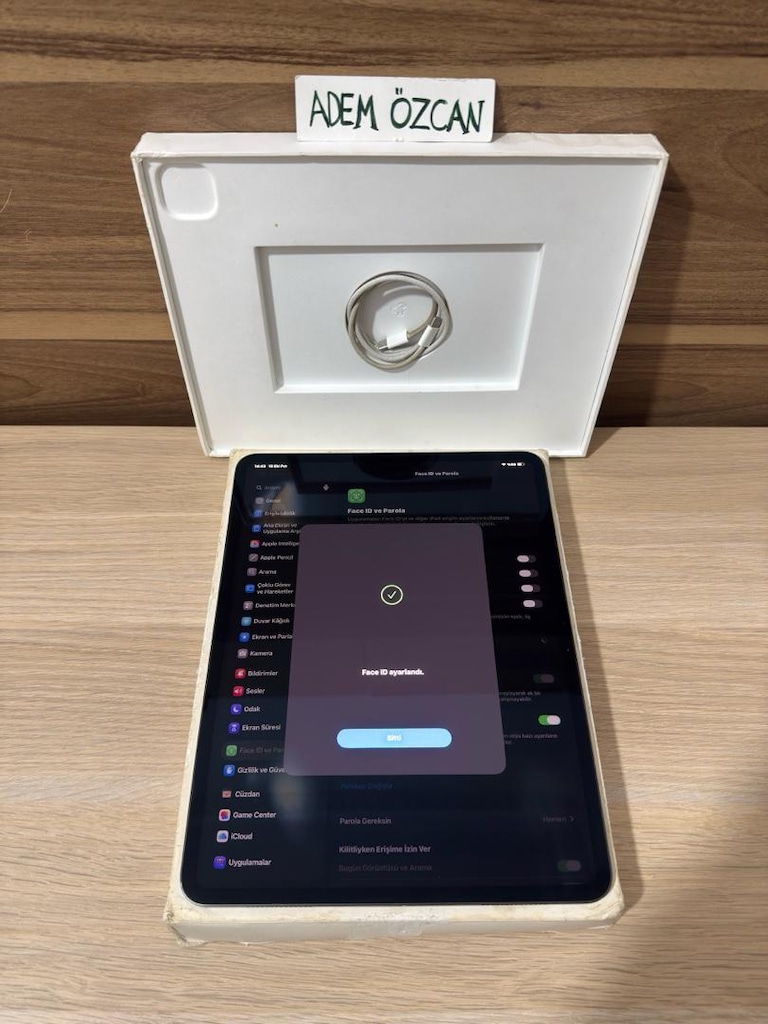 iPad Pro / M4 / 13 inç / 256 GB / Siyah - 3
