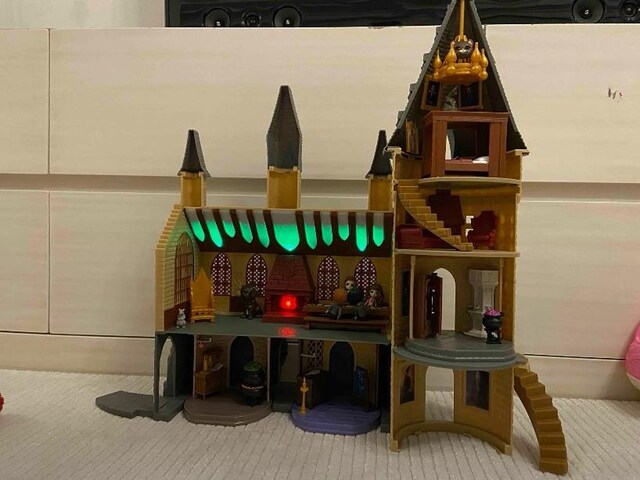 Harry Potter Magical Minis Hogwarts oyunu