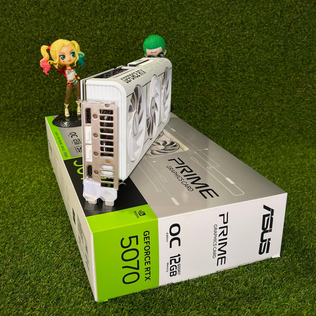 ASUS PRIME GEFORCE RTX 5070 WHITE OC 12GB GDDR7 GARANTİLİ - 7
