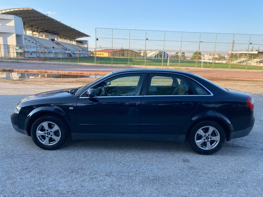 SAHİBİNDEN DEĞİŞENSİZ 2004 AUDİ A4 - 3