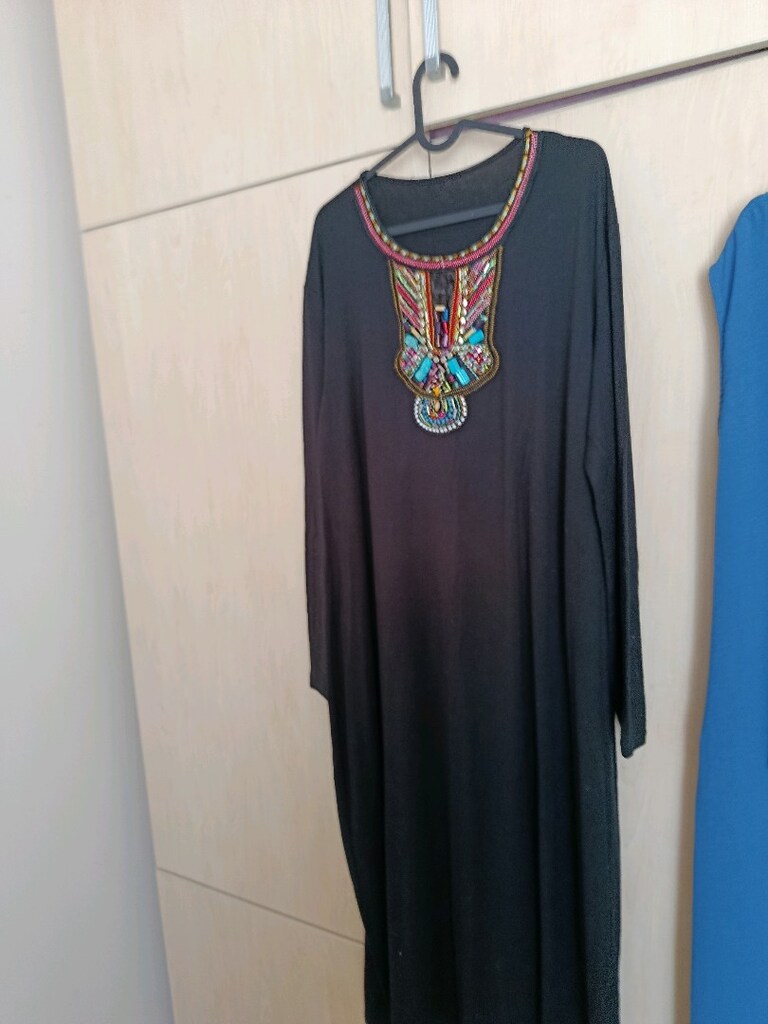 üç yeni gibi elbise tekte satılır sondak iki tişörte hediye üçünü alan - 9