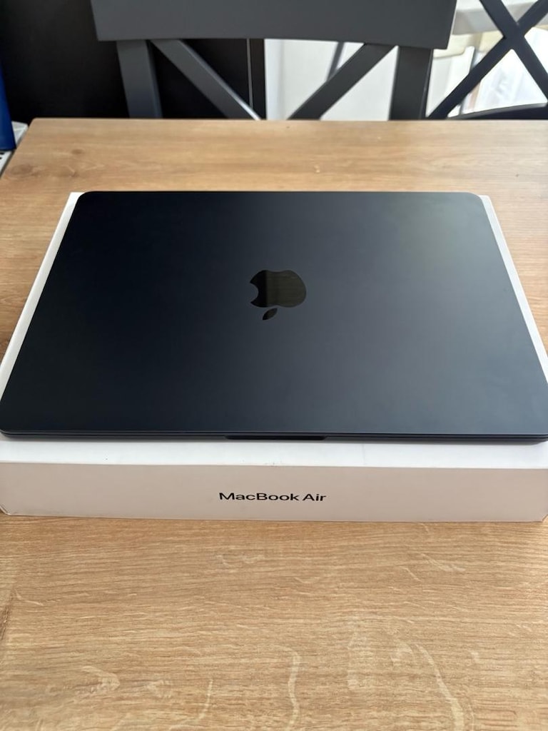 Apple MacBook Air M3 Doktordan