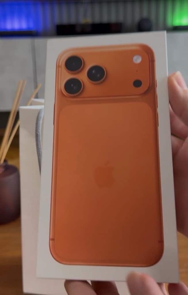 iPhone 17 Pro Max 2 TB Kozmik Turuncu - 2