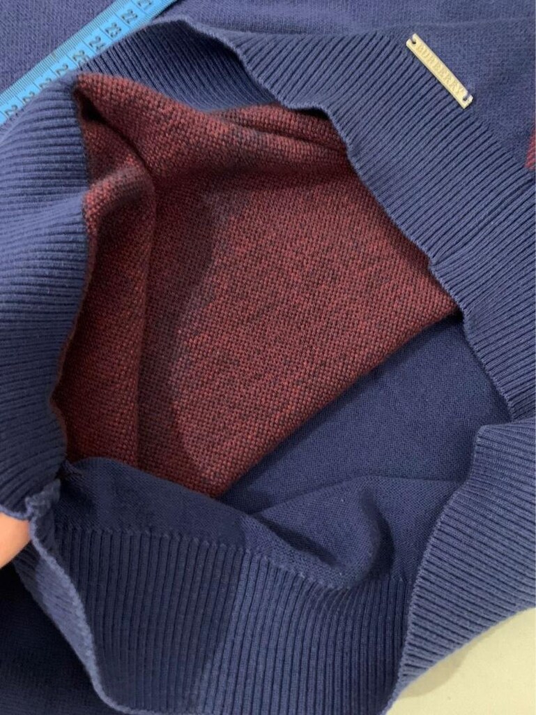 orijinal Burberry V yaka XL beden kazak — görsel 5/8