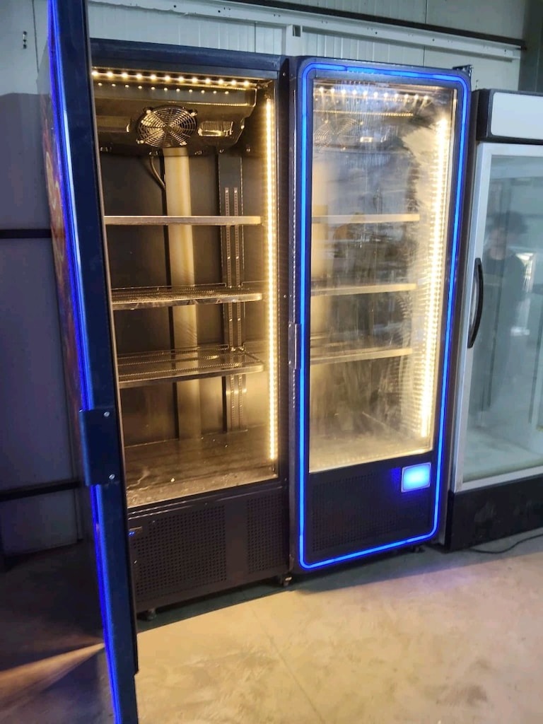 Çift Kapılı İçecek Dolabı – LED Işıklı – Market & Kafe Tipi Soğutucu - 7