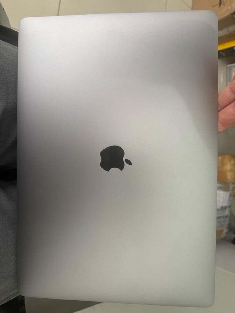 MacBook Pro i7 16/256 - 7