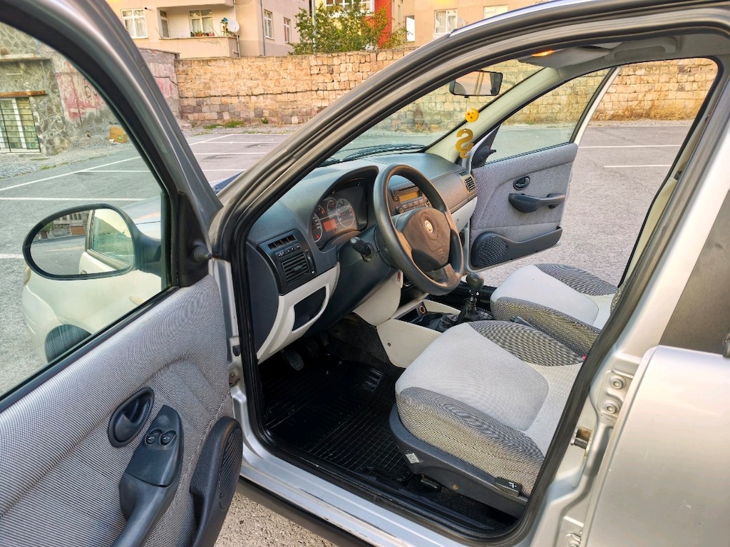 Hasar Kayıtsız 2011 Model Fiat Albea Sole 1.4 Fire S.Lpg 203.000 Km - 6