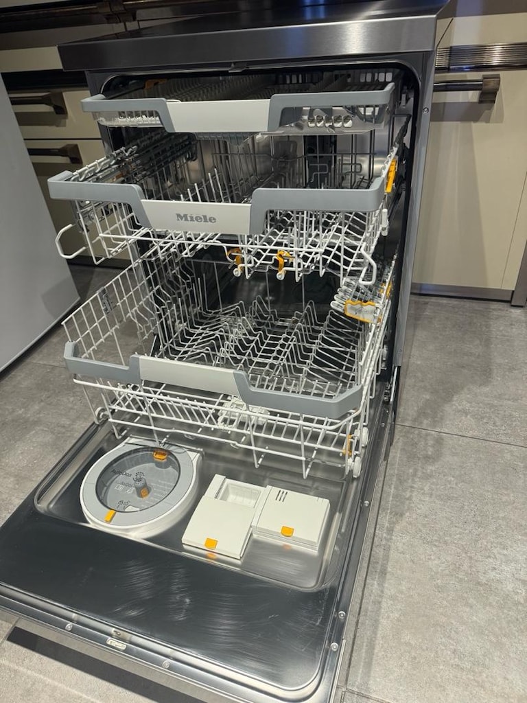 Miele Bulaşık Makinesi G 7600 SC ( Gaggenau Smeg Liebherr ) - 3