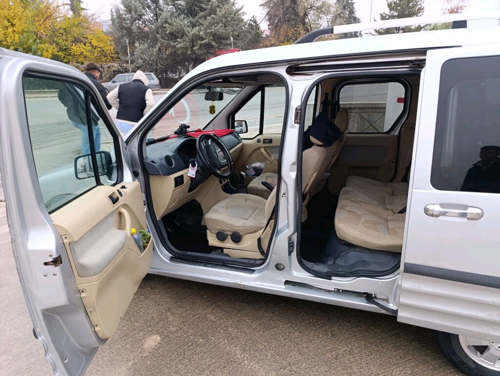 ACİL SATILIK FORD CONNECT 6 yıllık sahibinden - 10