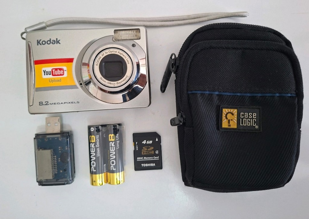 Kodak EasyShare C140 Dijital Fotoğraf Makinesi 8.2 Megapiksel 3X Zoom - 8