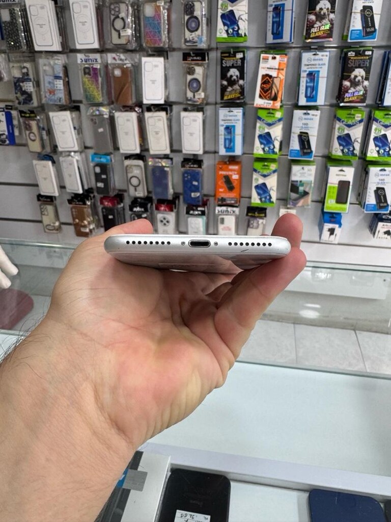 İPHONE 8 PLUS 64 GB HATASIZ TERTEMİZ - 3