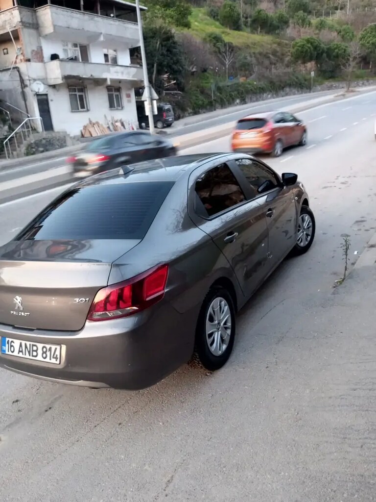 Peugeot 301 - 5