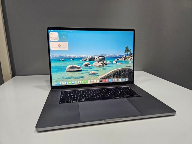 MACBOOK PRO +16İNÇ+ i9 +16 GB RAM+1TB SSD+ PİL 474