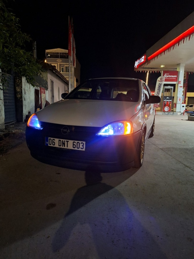 CORSA 1.7 DTI HYBRID TURBO - 3