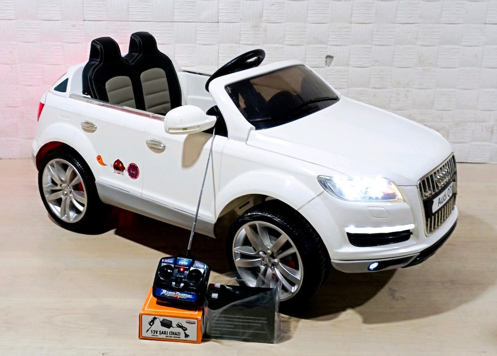 Akülü araba 12 volt lisans lı Audi Q7 kumandalı - 2