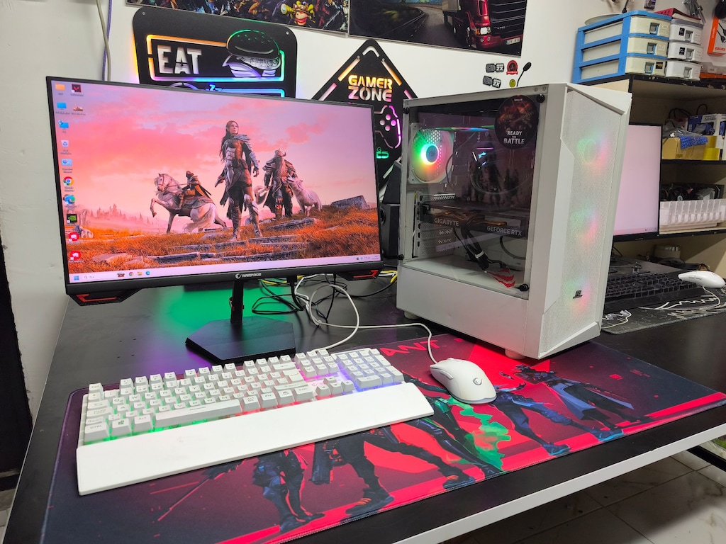 FULL TAKIM RYZEN 5 5600-16GB-1 TB M2-RTX 4060 8 GB-24 İnc 200Hz - 2
