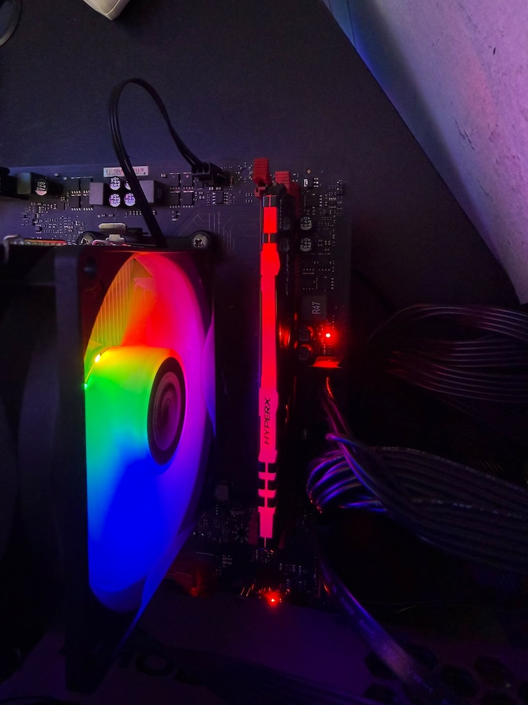 Kingston HyperX Fury RGB 16GB 3200MHz DDR4 Ram - 2