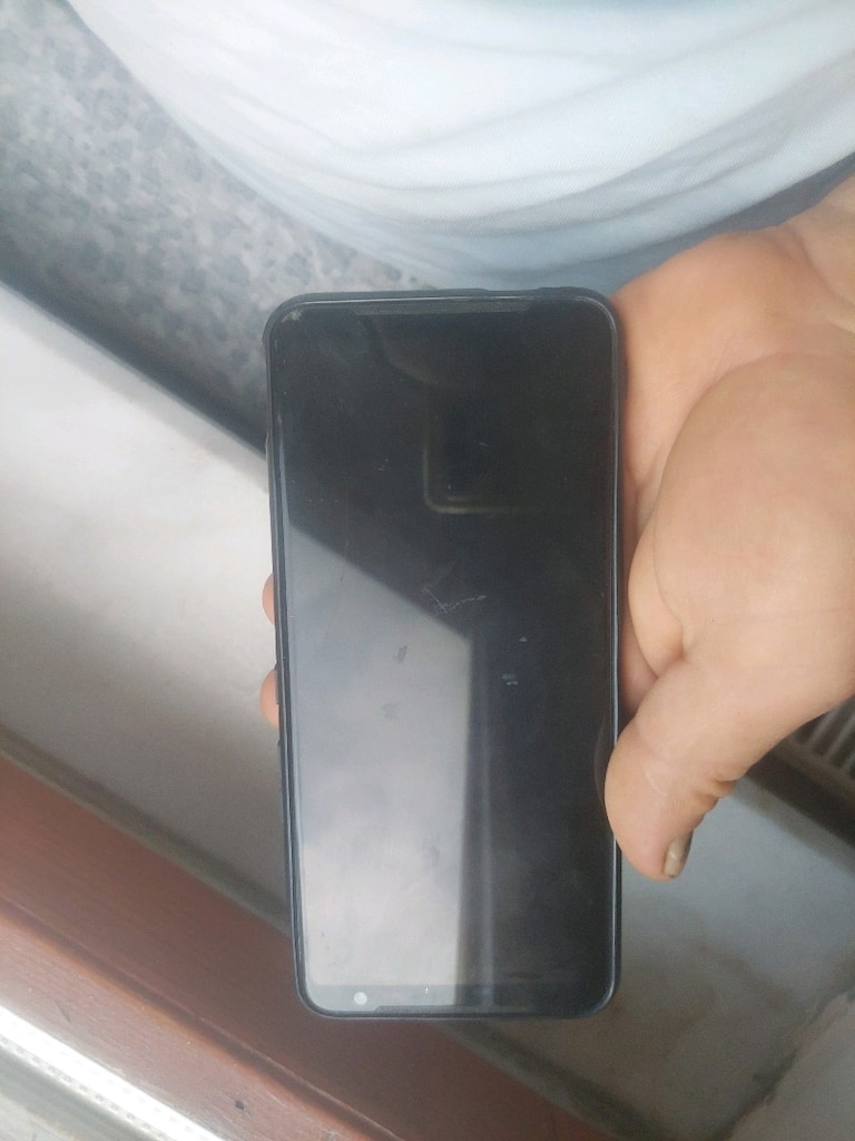 asus rog phone 3 - 11