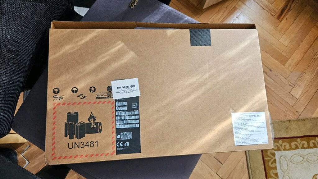 Asus Vivobook 15 Intel core i5 1235U 24 GB 1 TB SSD W11 PRO - 4