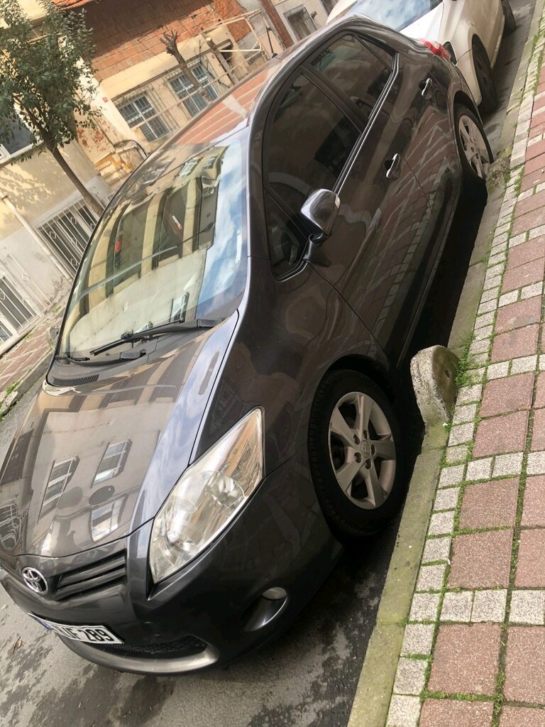 2012 auris 1.4d4 temiz - 2