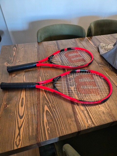 tenis raketi