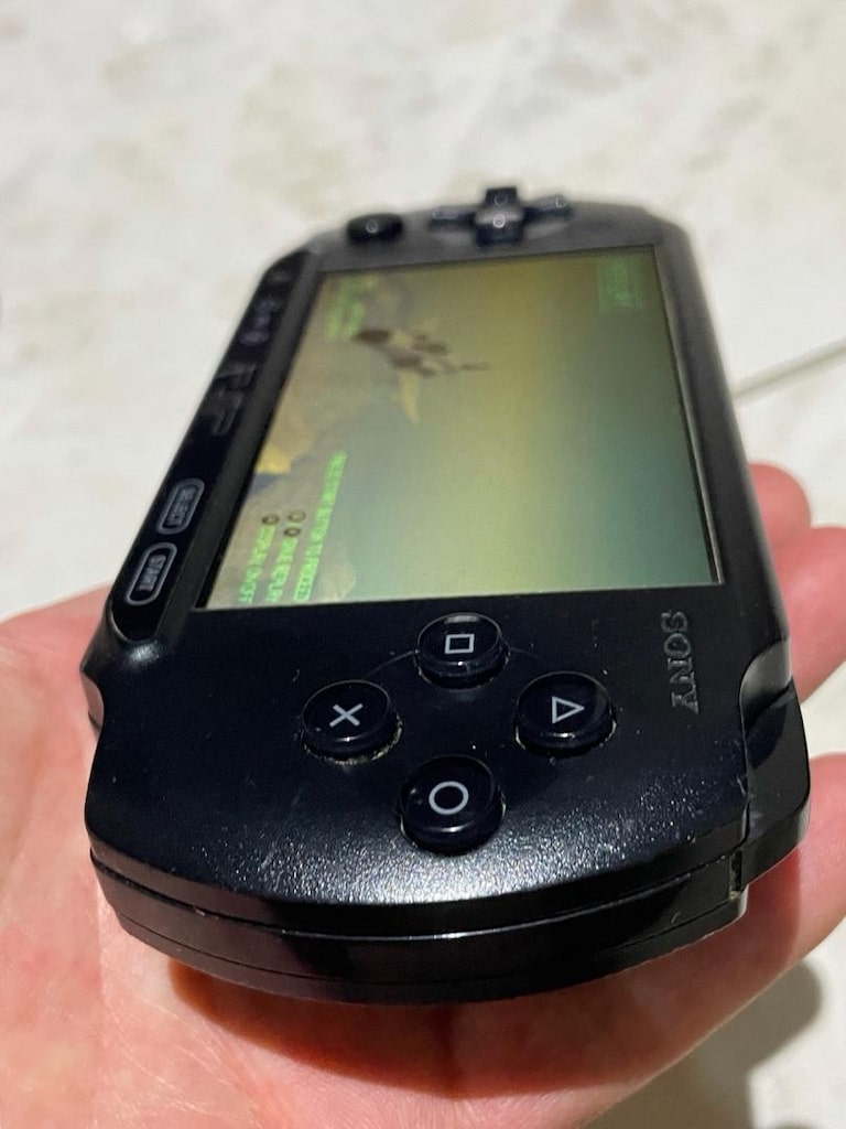 SONY PSP E1004 OYUN MAKİNESİ - 5