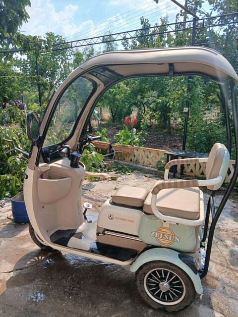 3 TEKERLEKLİ YENİ PLAKALI ZELSUN MOPED