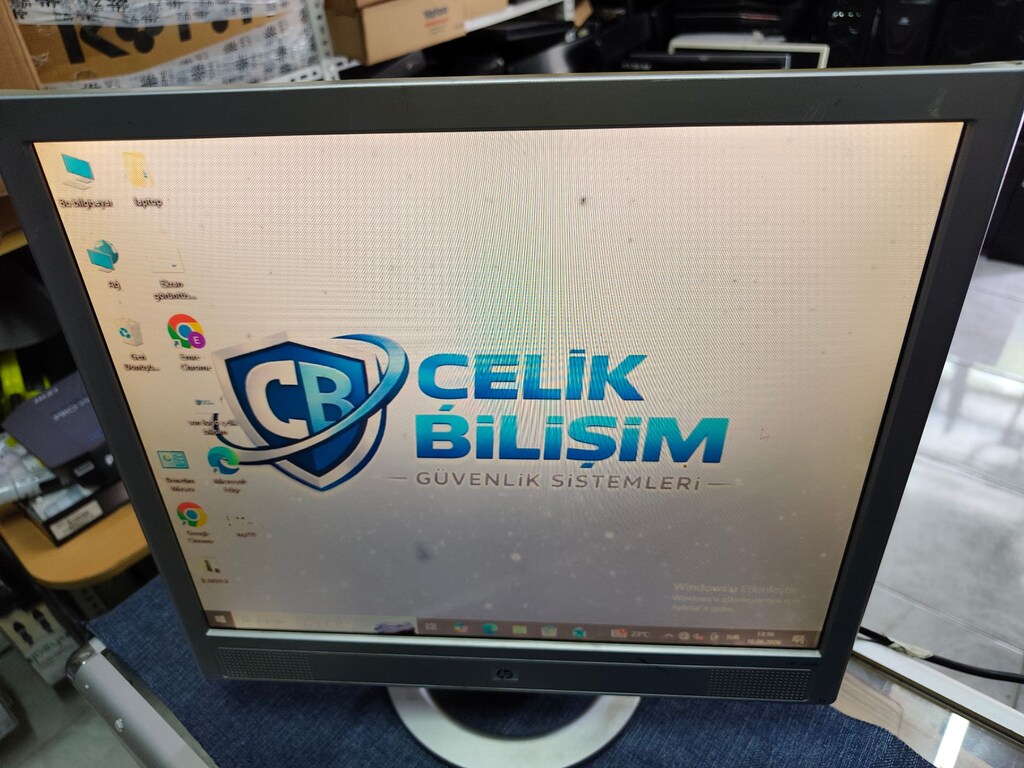 HP 19 inç VS19B LCD Kare VGA Monitör +HOPÖRLER - 2
