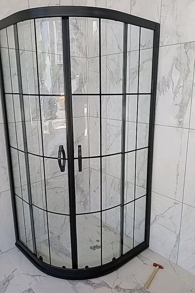 DUŞAKABİNDE FIRSAT - 4