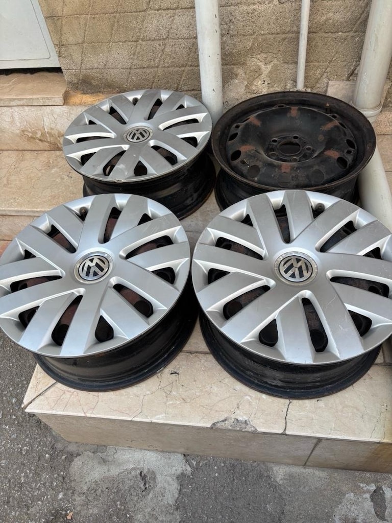 wv polo 15 jant 5*100 , jant ve kapakları - 2