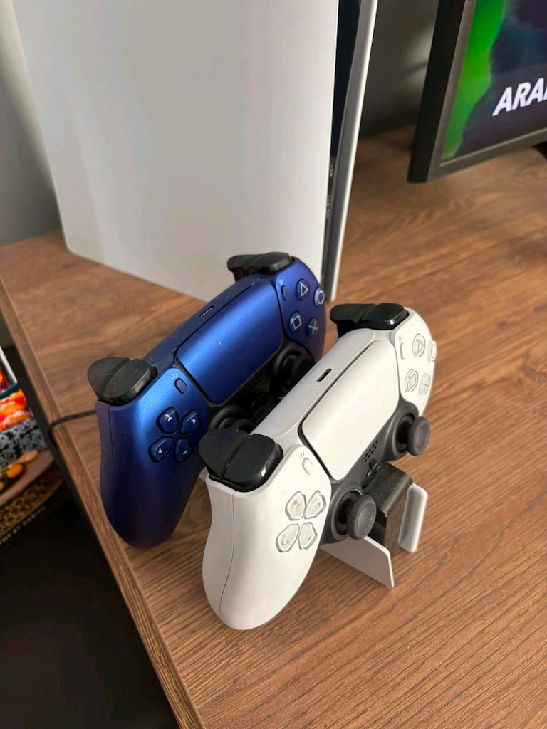 PlayStation 5 pro 2 TB 4 aylık mavi kollu tertemiz cihaz - 3