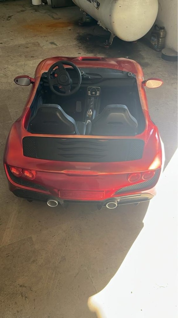 Ferrari Akülü Araba - 3